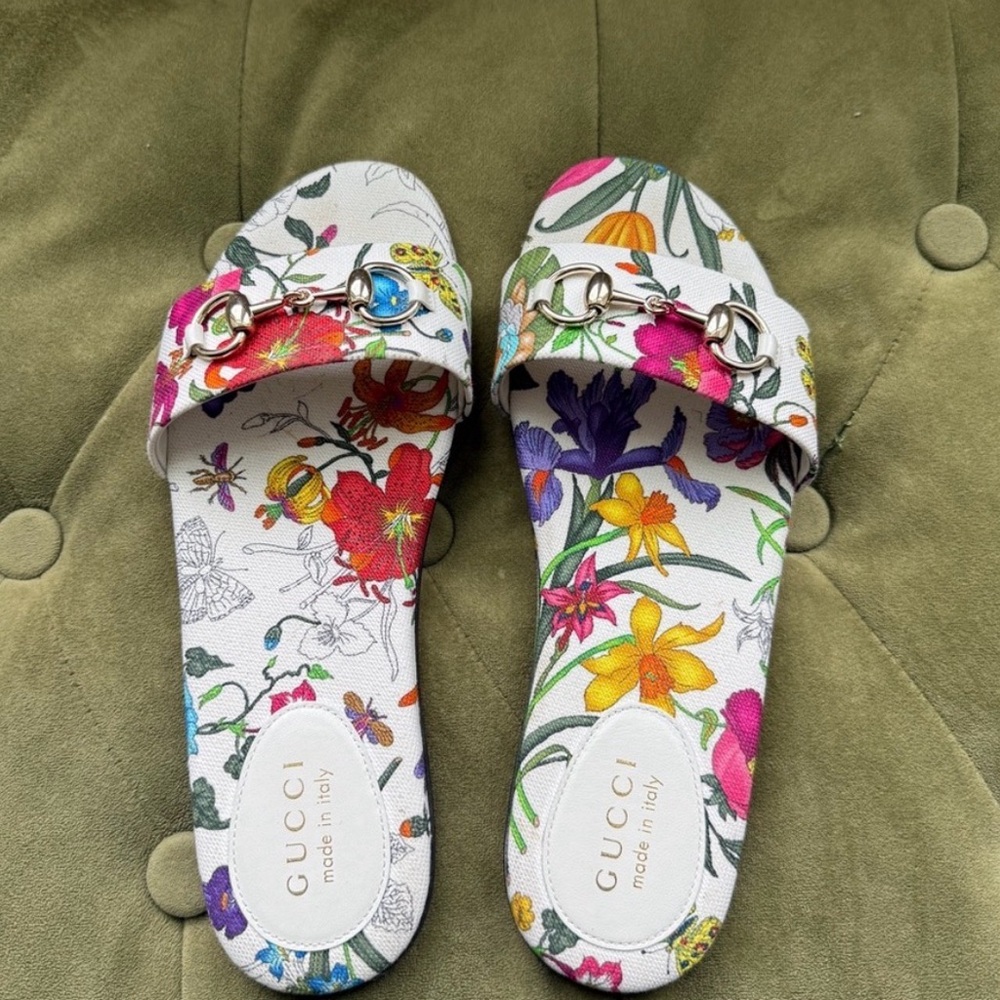 NIB Gucci Multicolor Floral Slide Sandals - Picture 3 of 6